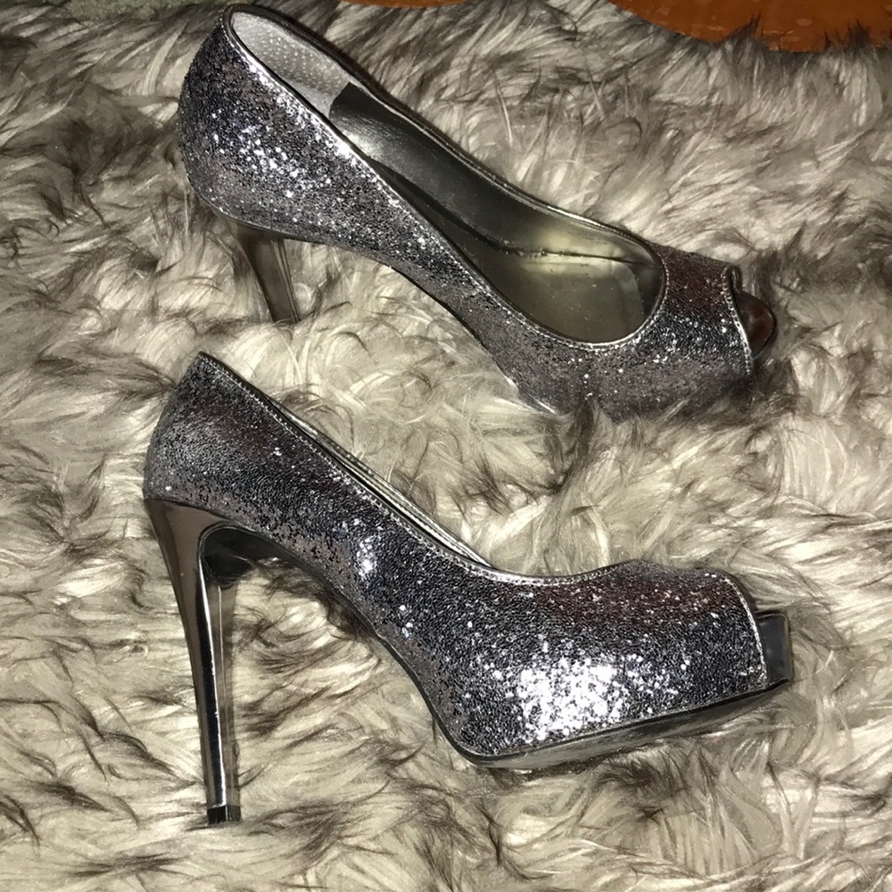 Guess open toed silver sparkle heels